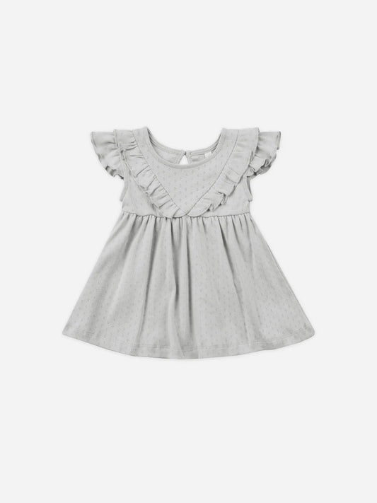 sleeveless ruffle v dress || cloud