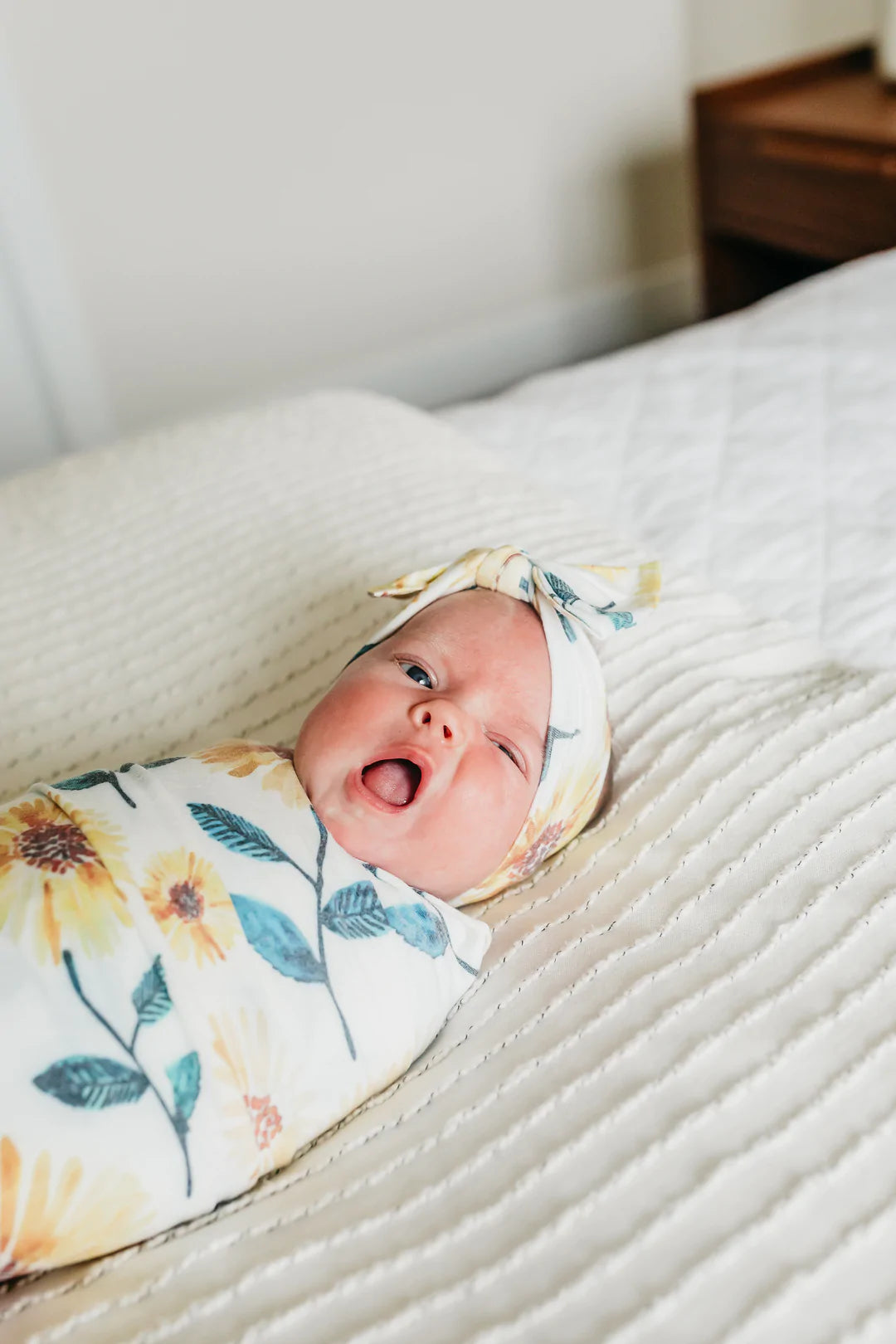 KNIT SWADDLE BLANKET- SUNNIE