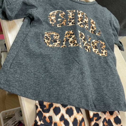 MOM & ME GIRL GANG TEE/BELLS